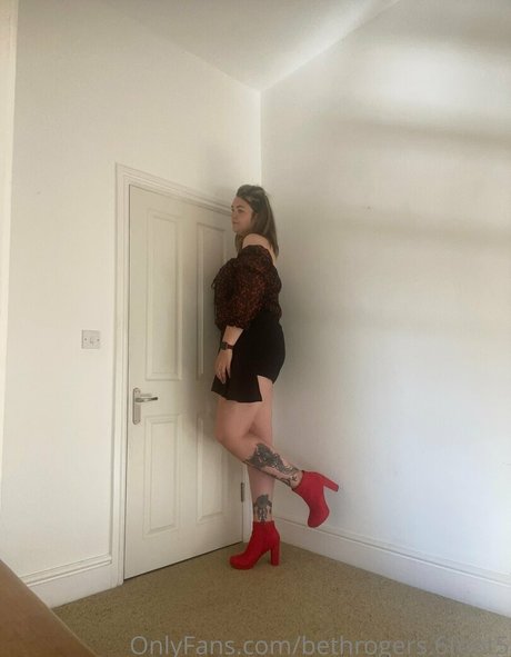 Amazonbeth6foot6 OnlyFansリークヌード写真