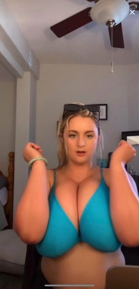Обнаженная фотография утечки OnlyFans от Jessica Miller