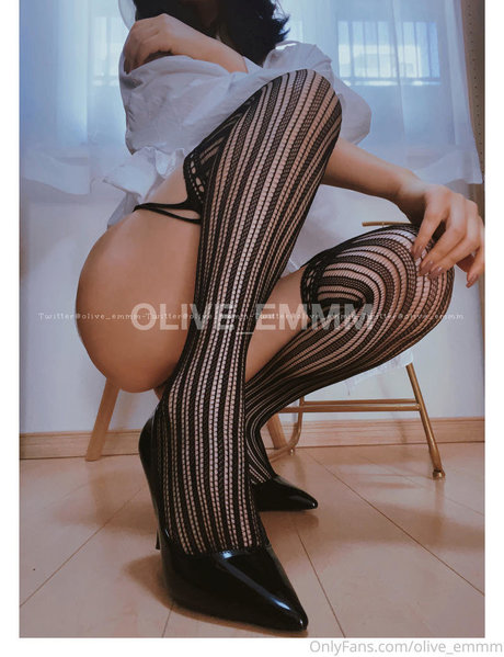 Naken läckt OnlyFans-bild av Oliveemmm