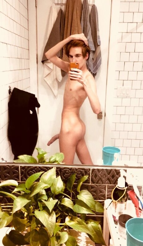 Naken lekkede OnlyFans-bilde av Hunnydewboy