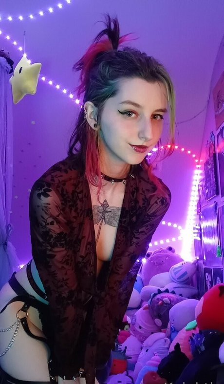 Nacktes geleaktes OnlyFans-Foto von Edgykittykat