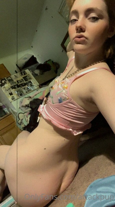 Naken lekkede OnlyFans-bilde av Attackpup