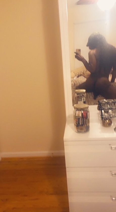 Foto di nudo di fuga di OnlyFans di Amazonhung