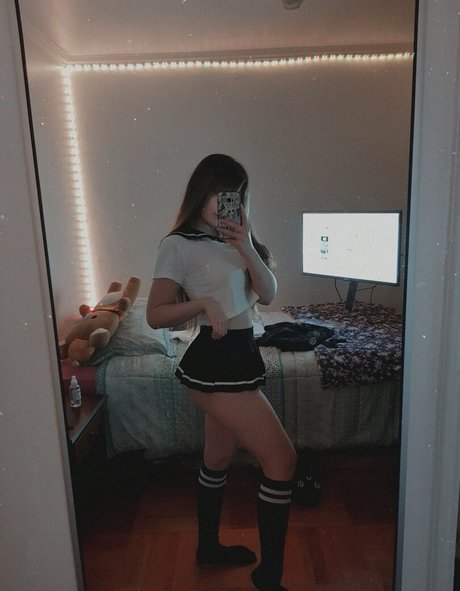 Naken läckt OnlyFans-bild av Kuumori