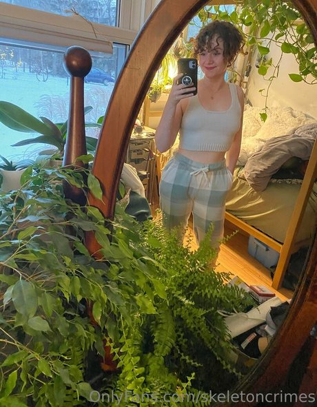 Nahá fotka uniklých OnlyFans od Skeletoncrimes