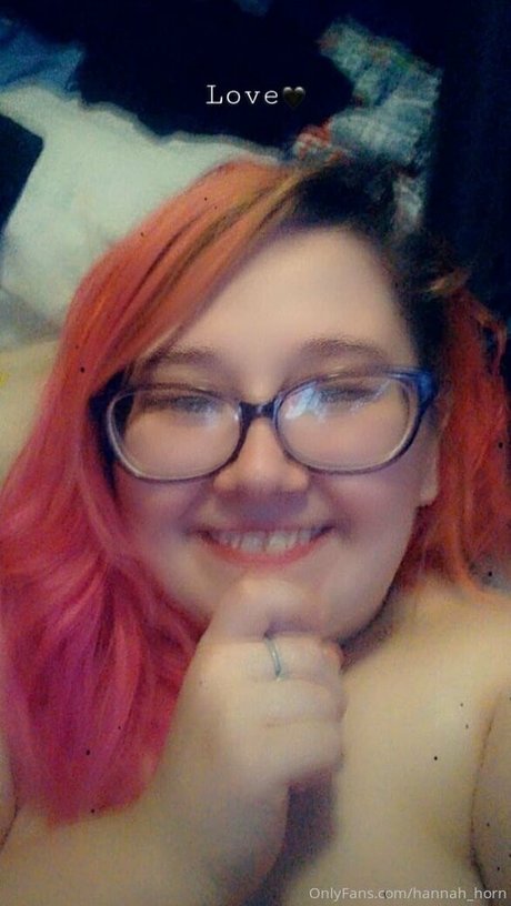 Hannah_horn