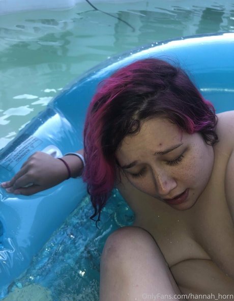 Naken lekkede OnlyFans-bilde av Hannahhorn