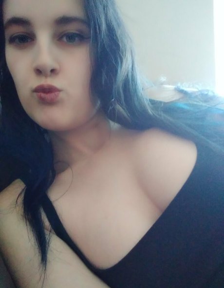 Glitterbby21