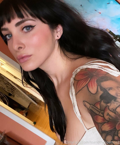 Foto di nudo di fuga di OnlyFans di Loandthecosmos2