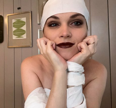 Eliza Taylor