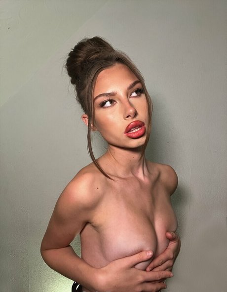 Naken läckt OnlyFans-bild av Elizarose20