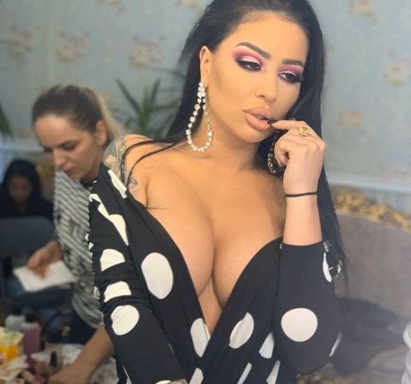 Monicasuarez OnlyFansリークヌード写真