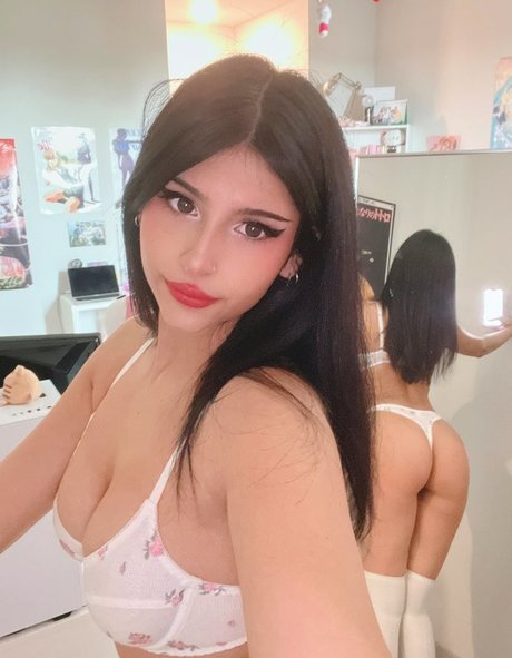 Waifujuju OnlyFansリークヌード写真