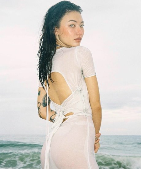Foto desnuda filtrada de OnlyFans de Naomiroestel