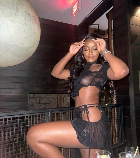 Foto desnuda filtrada de OnlyFans de Justine Skye