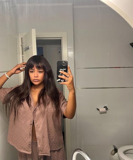 Nahá fotka uniklých OnlyFans od Justnati