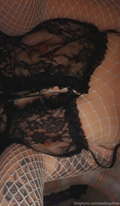 Ieatboyzfree  nude leaked OnlyFans photo