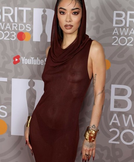 Rina Sawayama