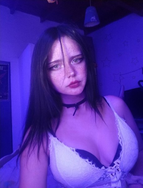 Nahá fotka uniklých OnlyFans od Httpsrrae
