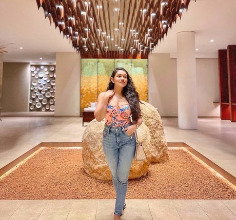 Nimesha Jayarathne