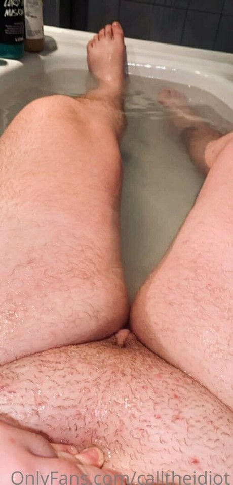 Nacktes geleaktes OnlyFans-Foto von Calltheidiot