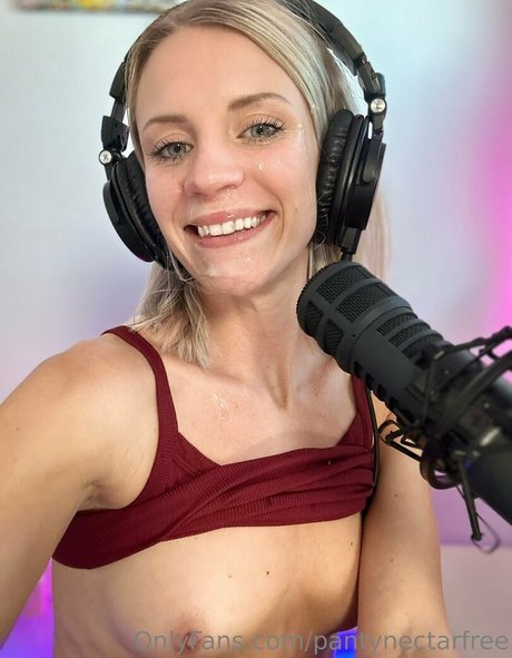 Pantynectarfree OnlyFans泄露裸照