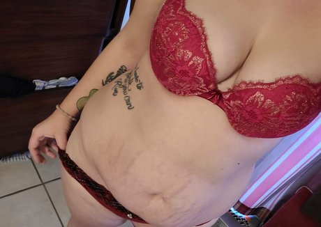 Laurajaneuncensored