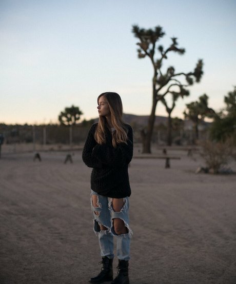 Cait Del Mar