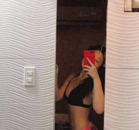 Naken lekkede OnlyFans-bilde av Ligayamilana