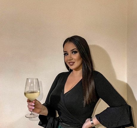 Emina Jahi