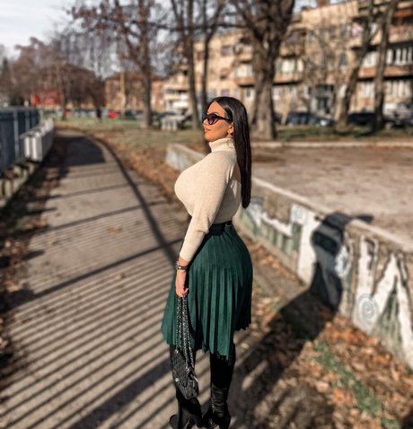 Emina Jahi