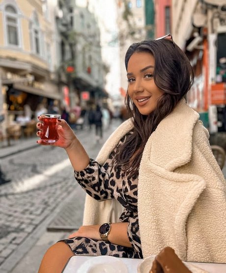 Emina Jahi