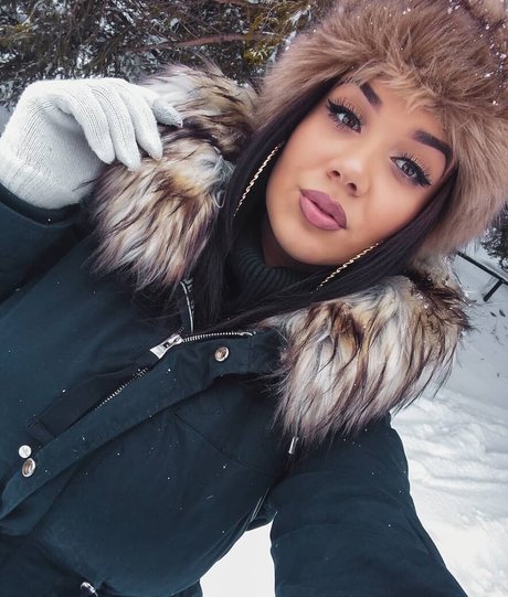 Emina Jahi